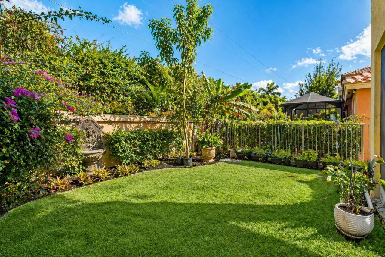 9905 Coronado Lake Drive, Boynton Beach, FL 33437 Photo