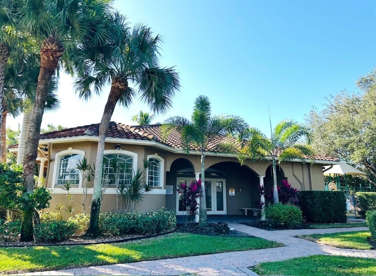 9905 Coronado Lake Drive, Boynton Beach, FL 33437 Photo