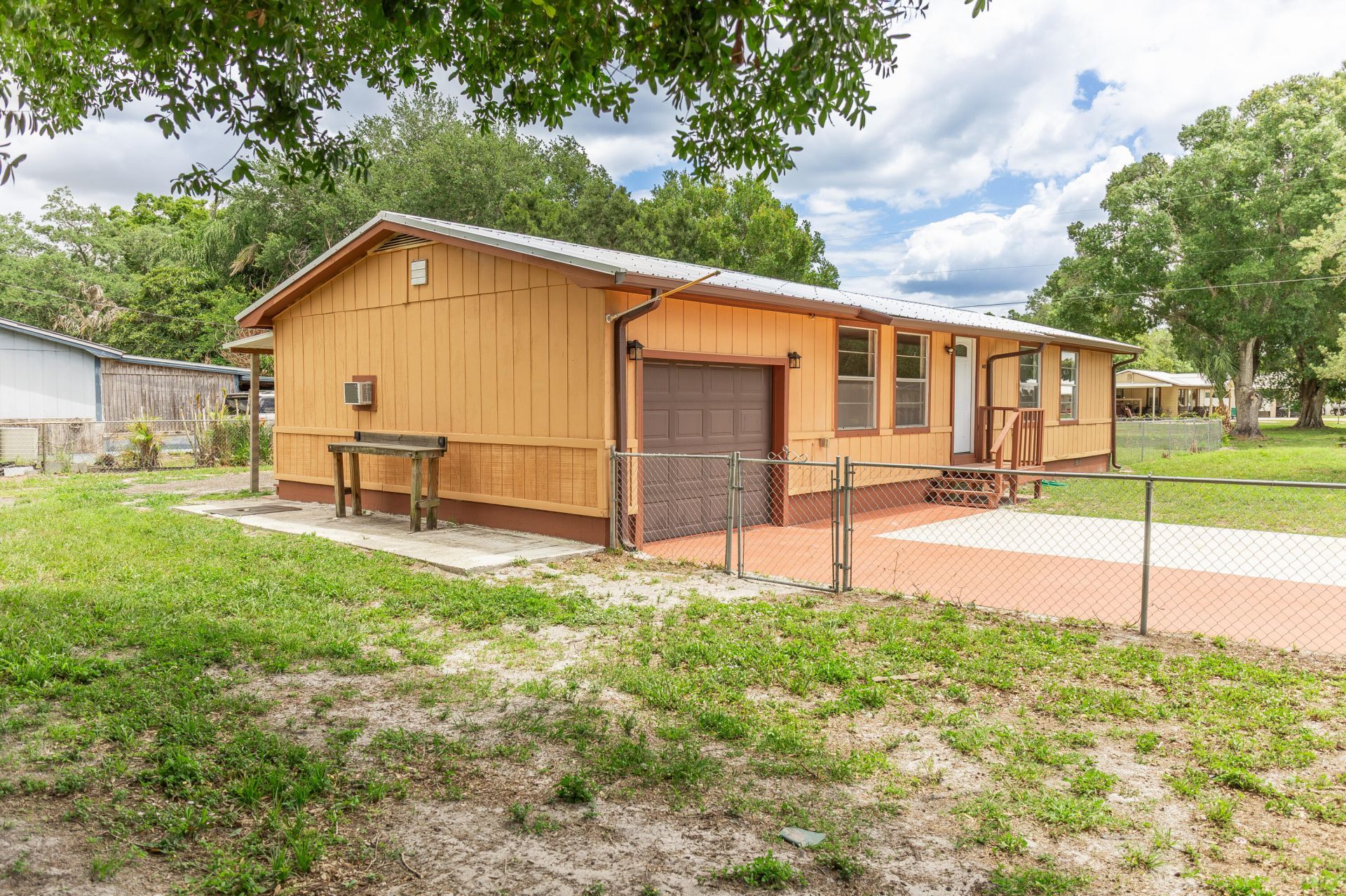 612 SW 9th Street, Okeechobee, FL 34974 Photo