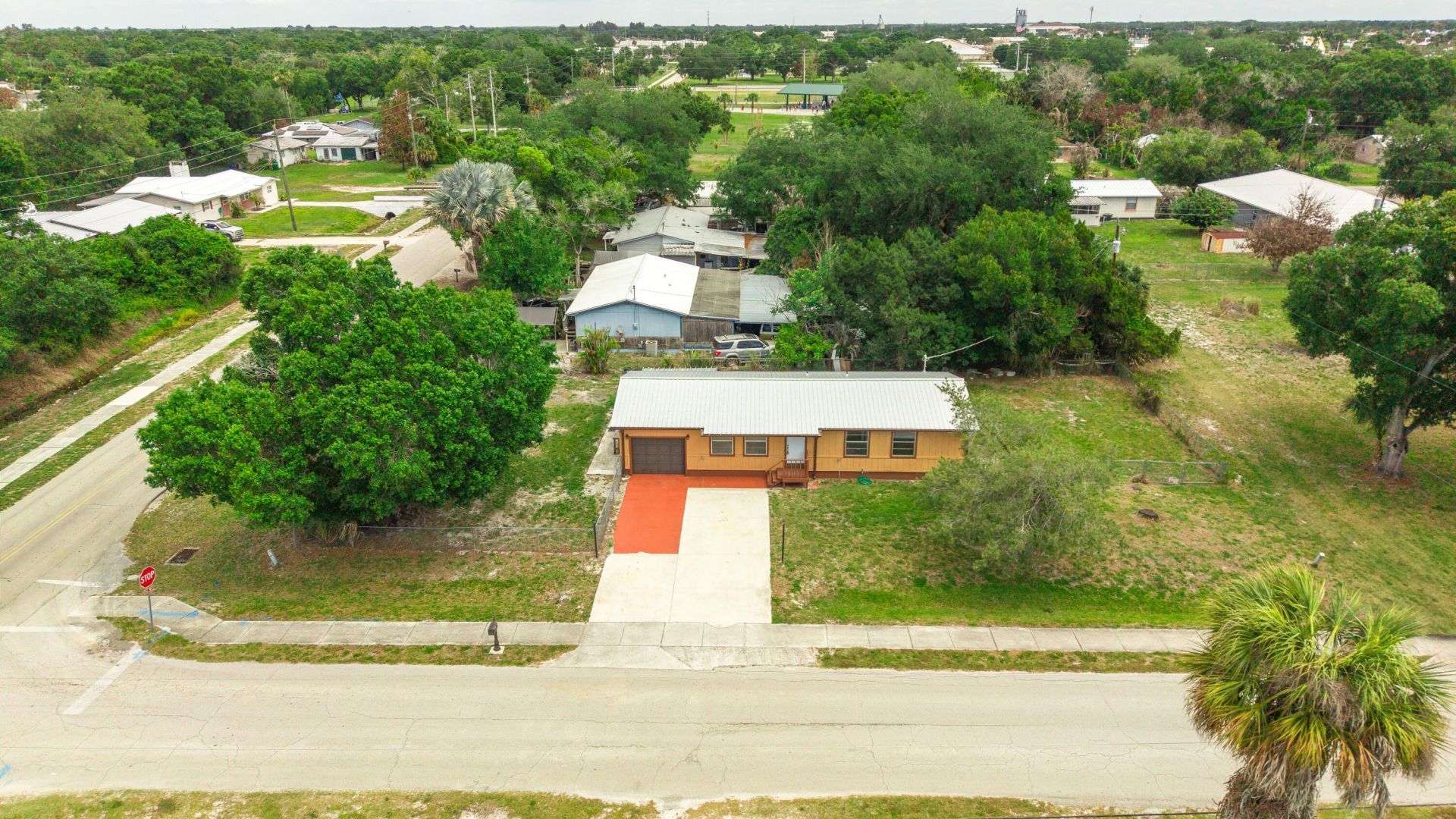 612 SW 9th Street, Okeechobee, FL 34974 Photo