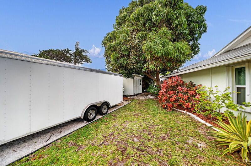 1209 SW Dyer Point Road, Palm City, FL 34990 Photo