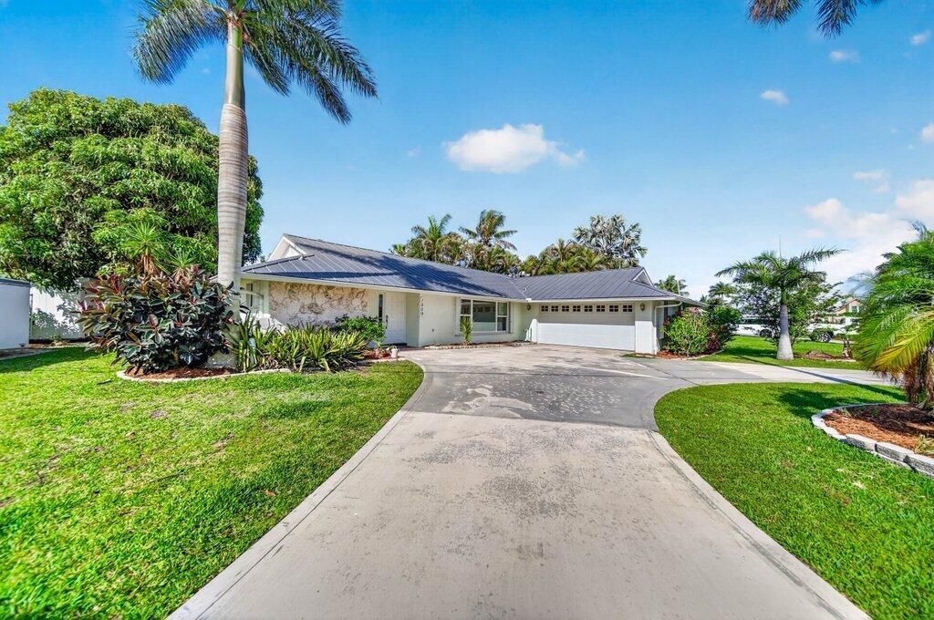 1209 SW Dyer Point Road, Palm City, FL 34990 Photo