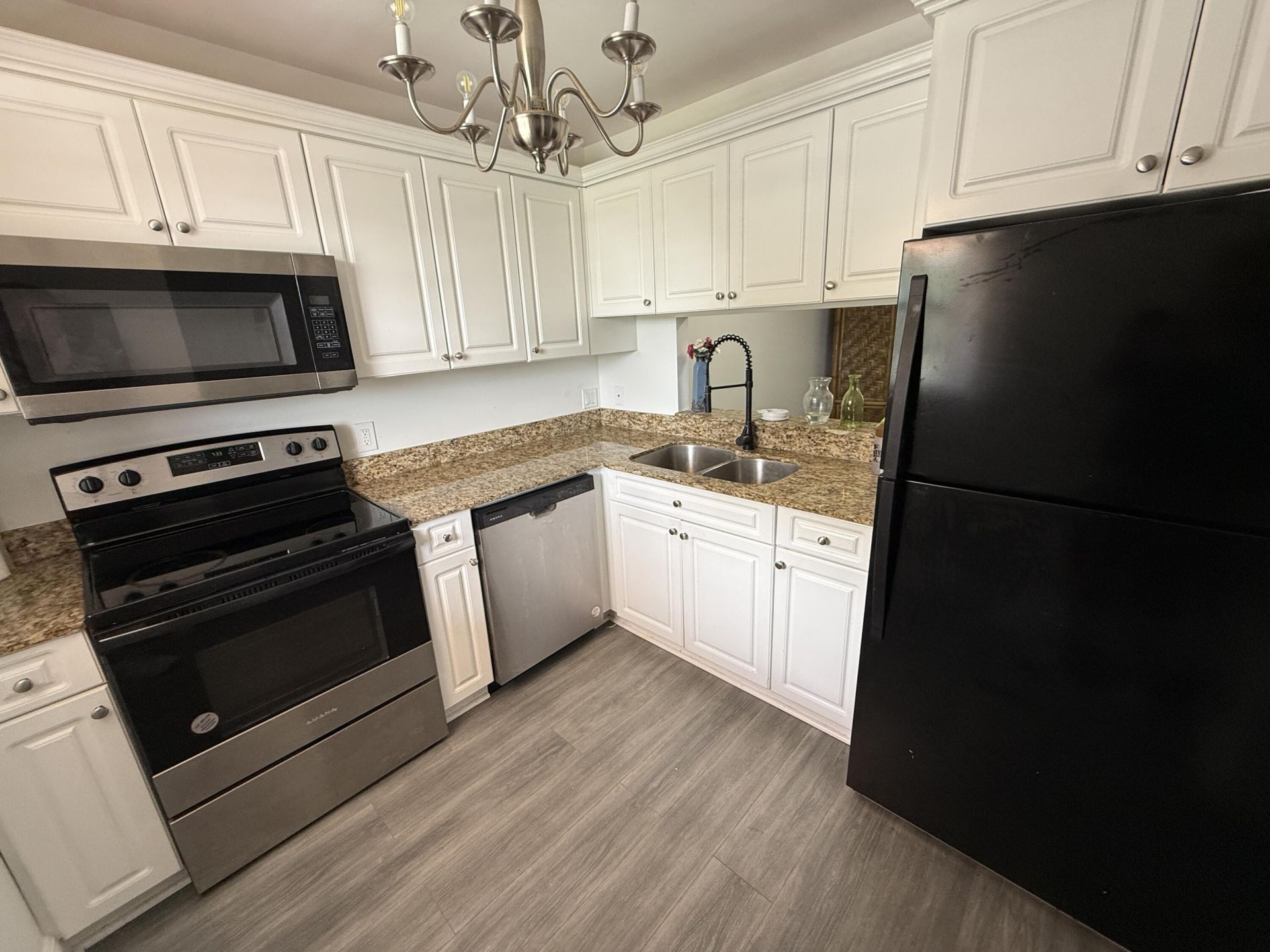 12009 Poinciana Boulevard, Unit 207, Royal Palm Beach, FL 33411 Photo