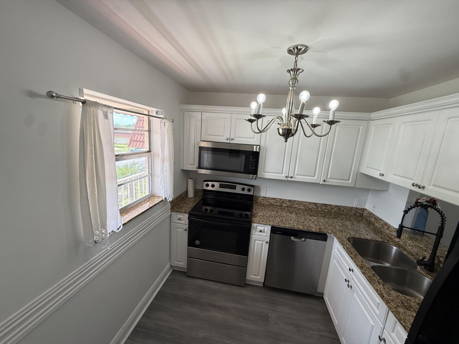 12009 Poinciana Boulevard, Unit 207, Royal Palm Beach, FL 33411 Photo