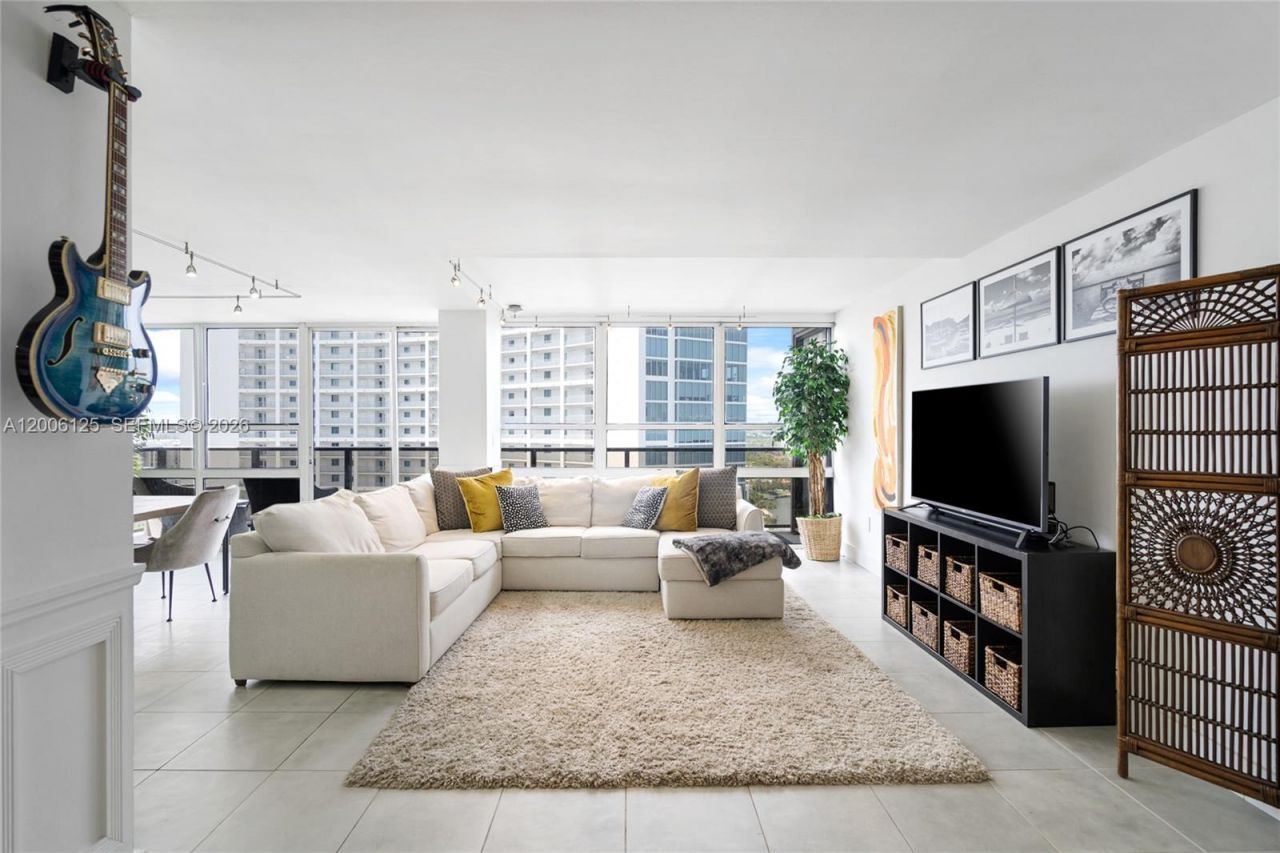 600 NE 36th St , Unit PH2, Miami, FL 33137 Photo
