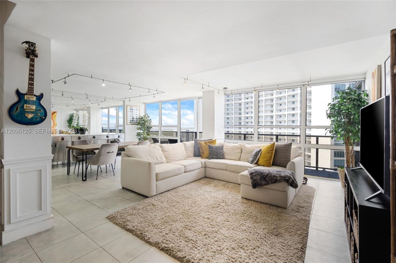 600 NE 36th St , Unit PH2, Miami, FL 33137 Photo