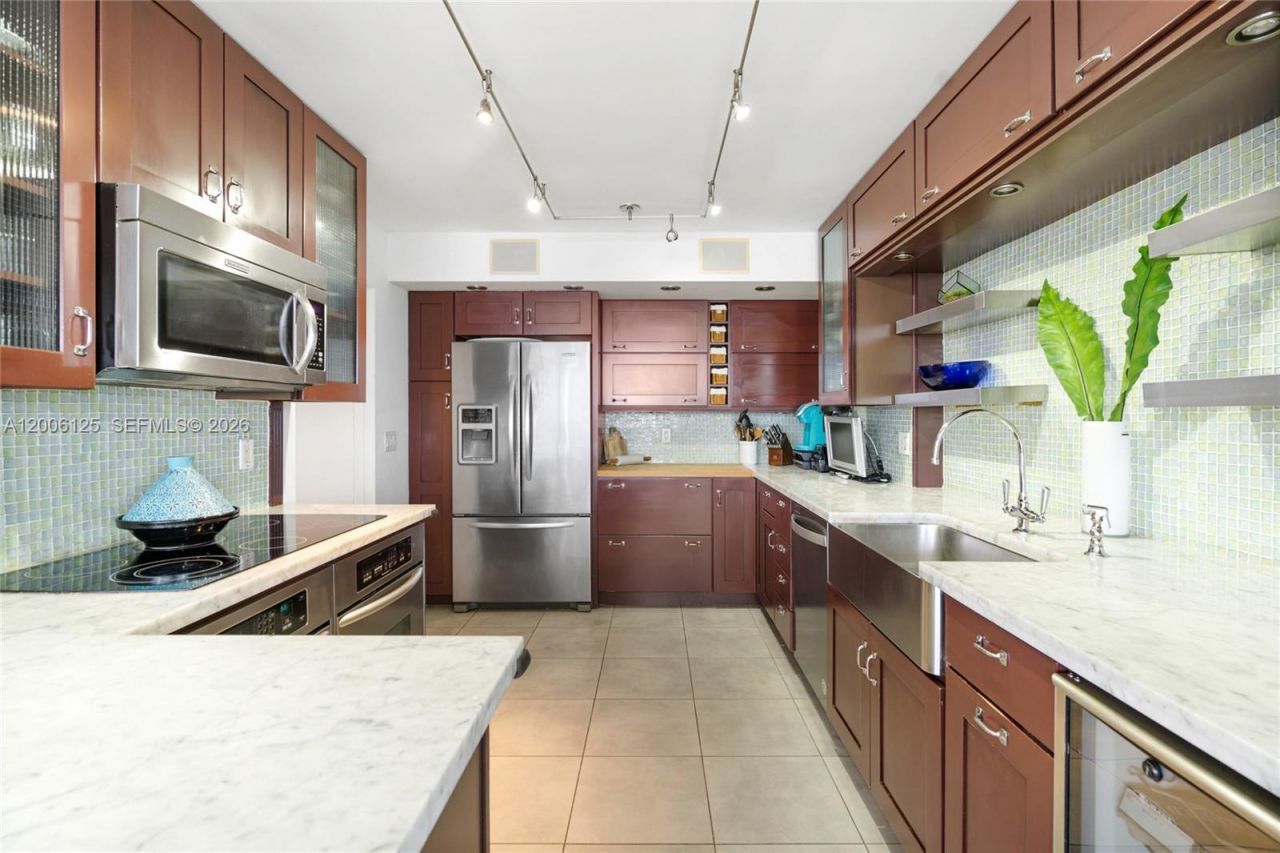 600 NE 36th St , Unit PH2, Miami, FL 33137 Photo