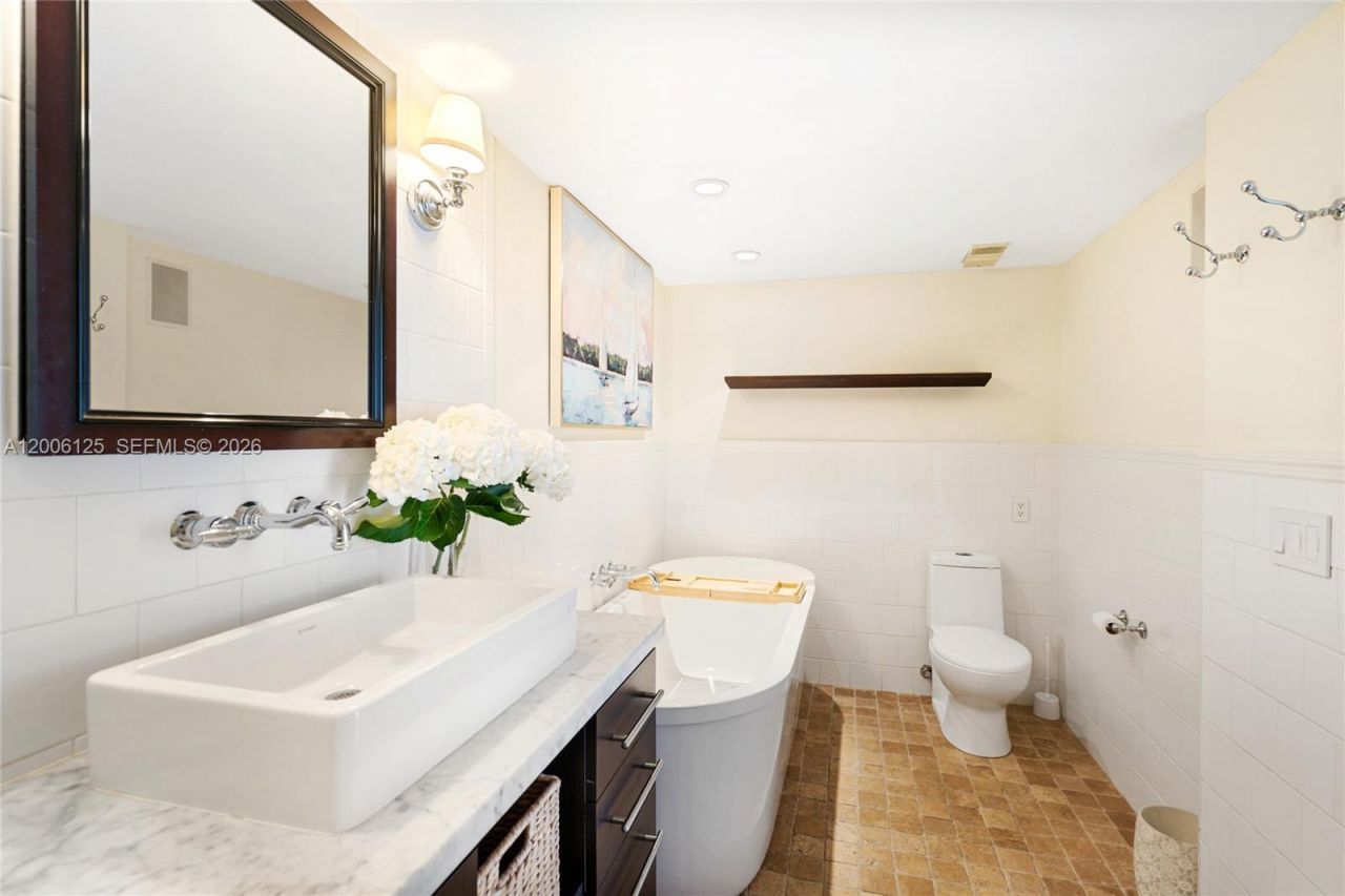 600 NE 36th St , Unit PH2, Miami, FL 33137 Photo