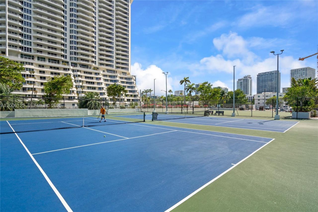 600 NE 36th St , Unit PH2, Miami, FL 33137 Photo