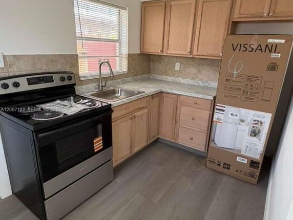 2316 Madison St , Unit 6, Hollywood, FL 33020