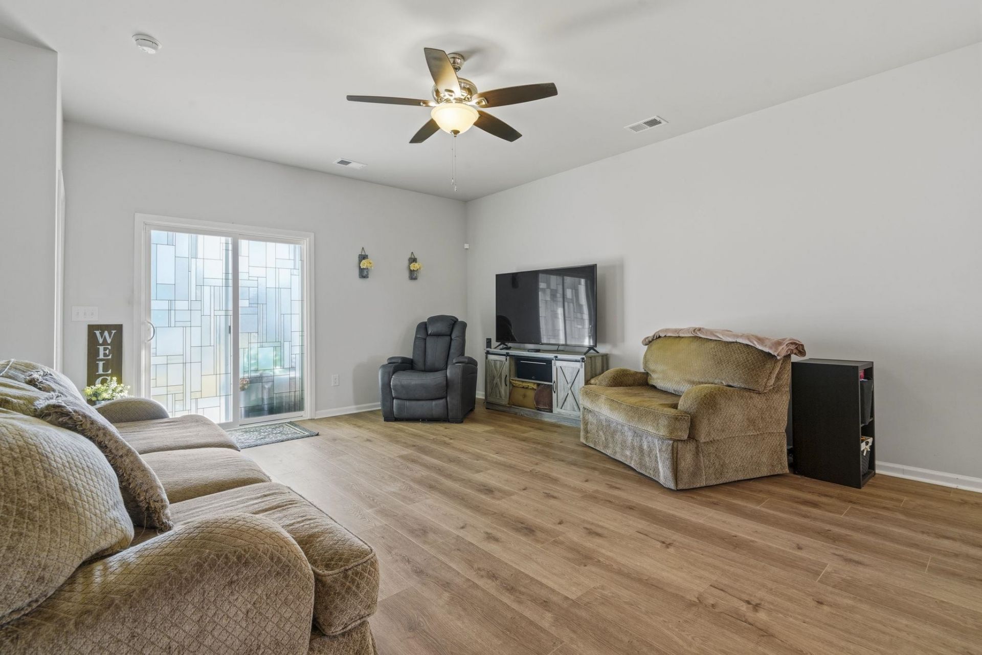 1100 Saltgrass Way Photo 4