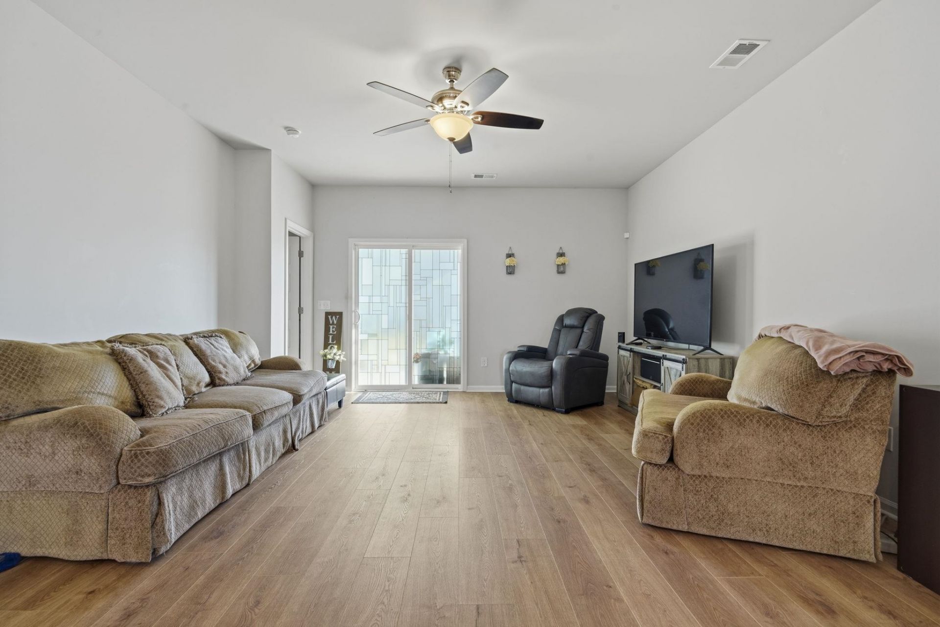 1100 Saltgrass Way Photo 5