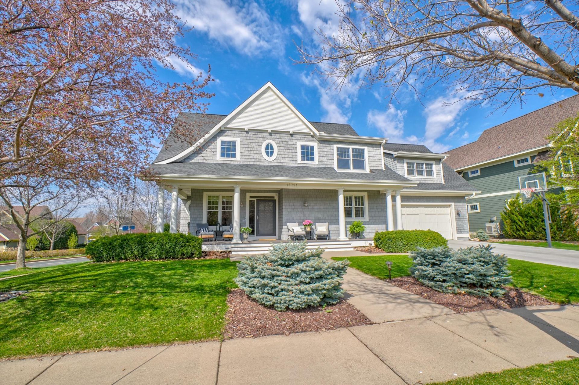 15791 Diamond Way , Apple Valley, MN 55124