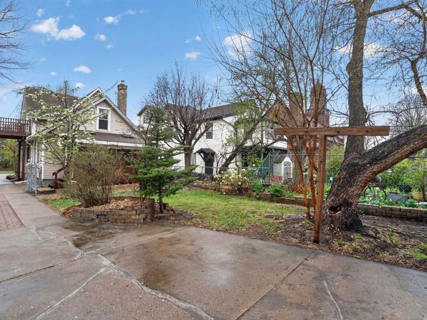 321 22nd Avenue NE, Minneapolis, MN 55418