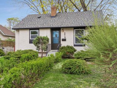 2519 Madison Street NE, Minneapolis, MN 55418