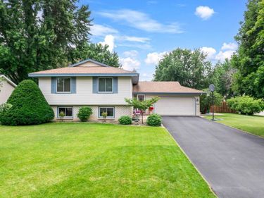 1600 132nd Lane NE, Blaine, MN 55449