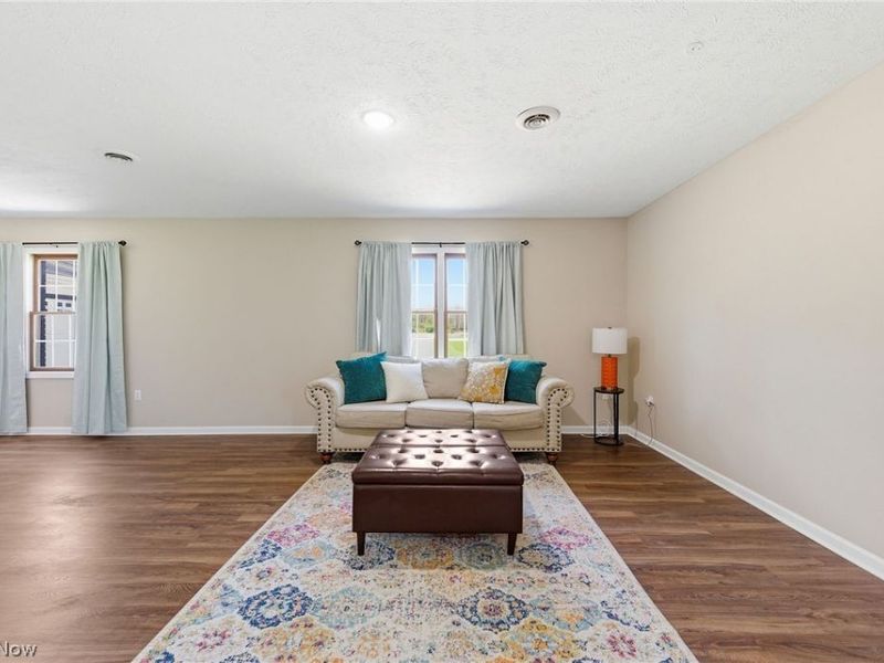 5411 W Heisley Road, Mentor, OH 44060 Photo 8