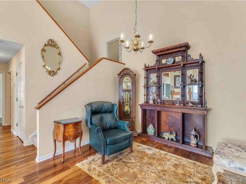 30331 Sugar Sand Lane, North Olmsted, OH 44070 Photo 4