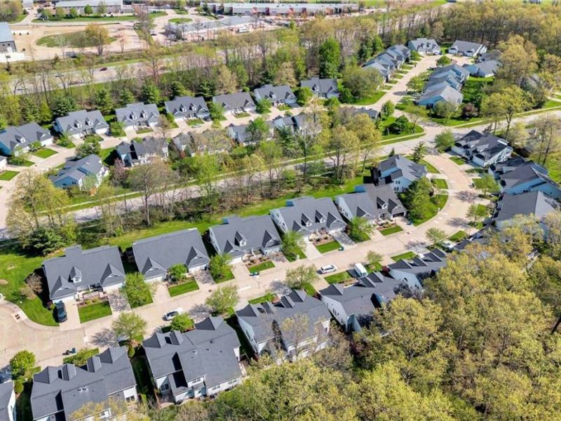 30331 Sugar Sand Lane, North Olmsted, OH 44070 Photo 46