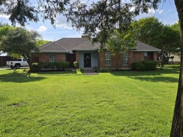 3731 Joe Wilson Road , Midlothian, TX 76065