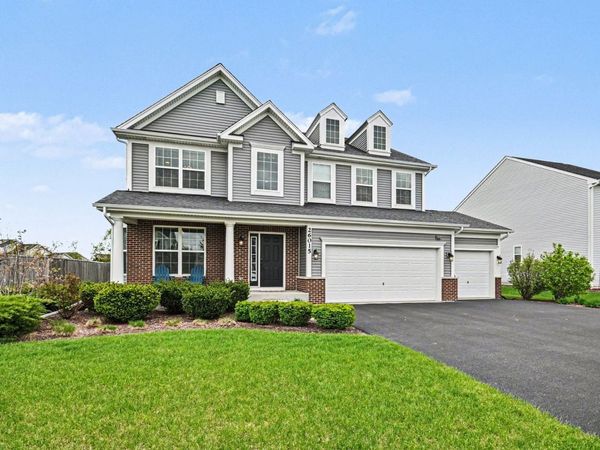 26015 S Indian Creek Trail , Channahon, IL 60410