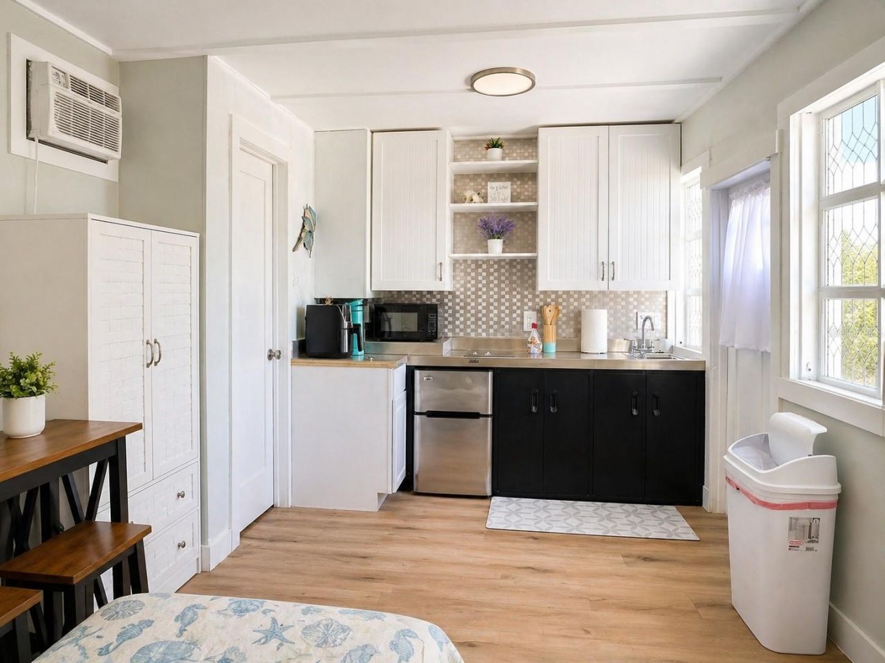 200 S Pine Street, New Smyrna Beach, FL 32169 Photo