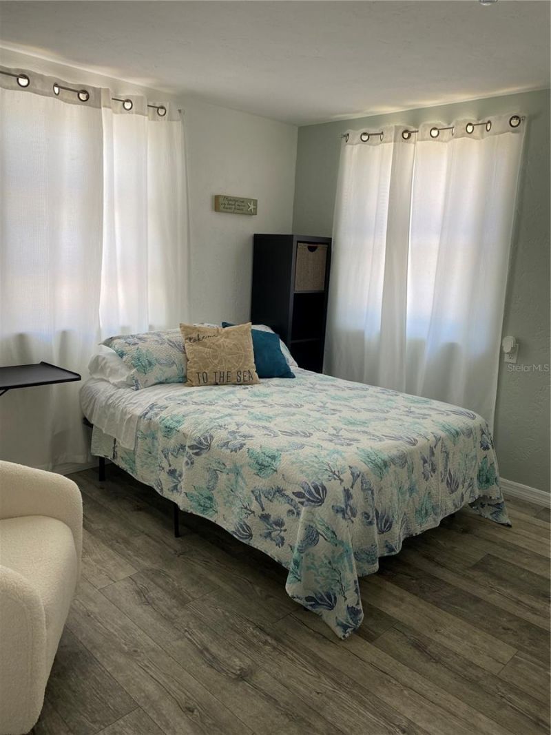 200 S Pine Street, New Smyrna Beach, FL 32169 Photo