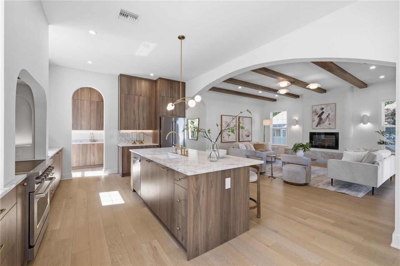 221 43rd Avenue N, Saint Petersburg, FL 33703 Photo
