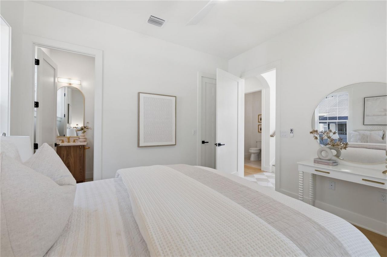 221 43rd Avenue N, Saint Petersburg, FL 33703 Photo