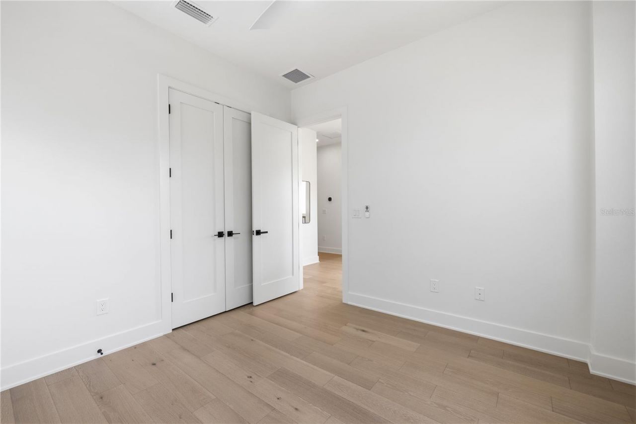 221 43rd Avenue N, Saint Petersburg, FL 33703 Photo