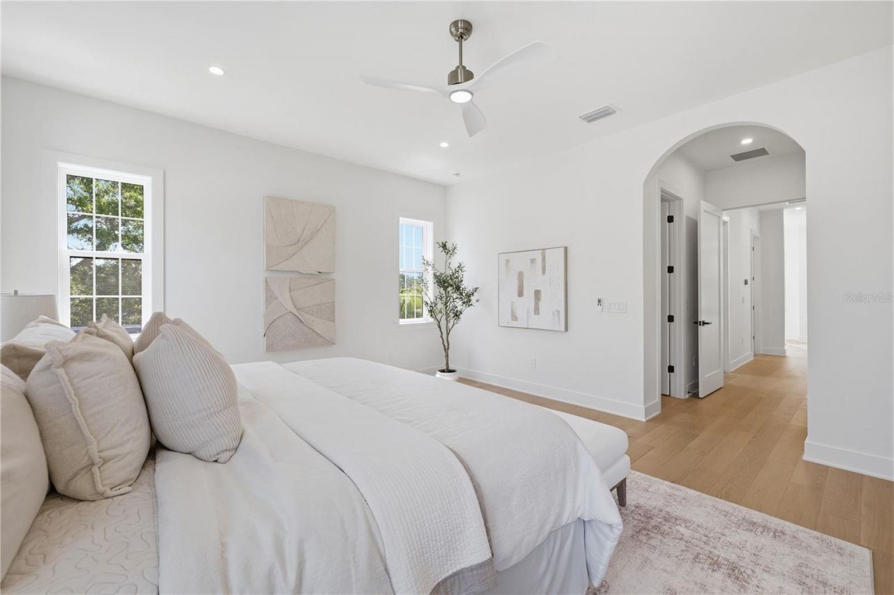 221 43rd Avenue N, Saint Petersburg, FL 33703 Photo