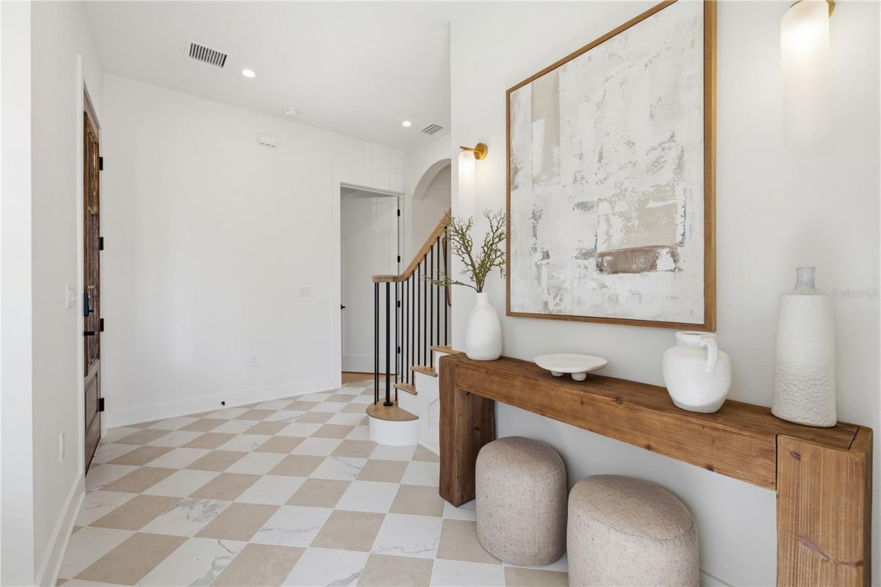 221 43rd Avenue N, Saint Petersburg, FL 33703 Photo