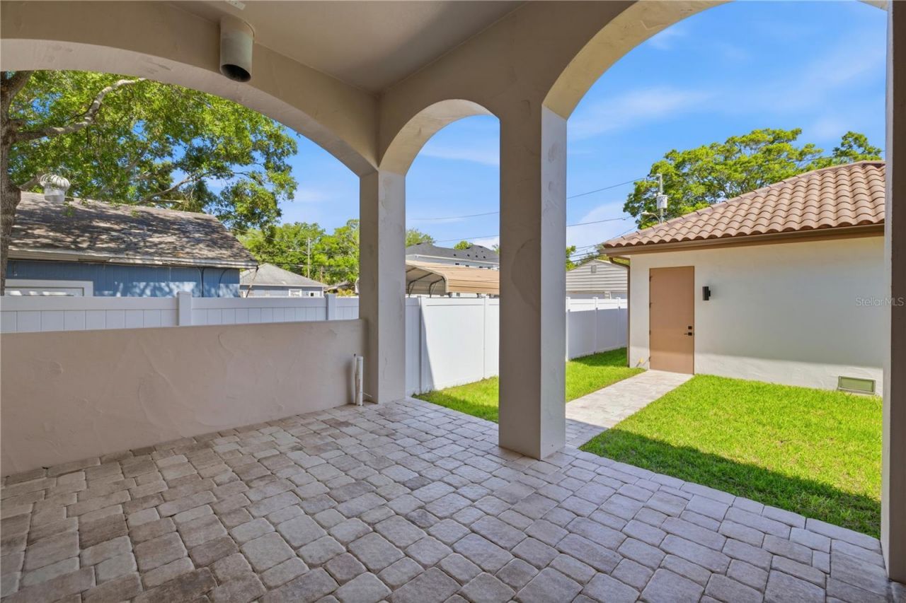 221 43rd Avenue N, Saint Petersburg, FL 33703 Photo