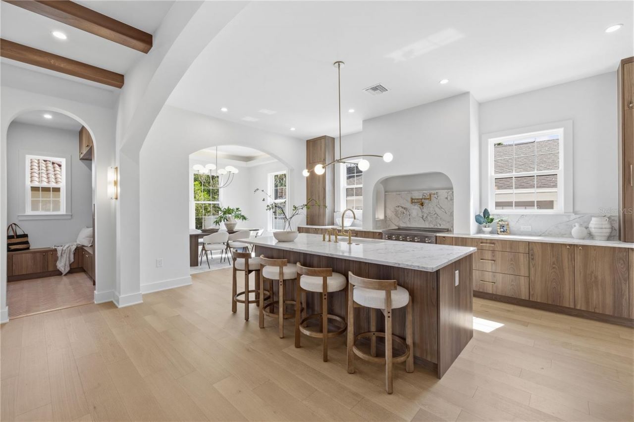 221 43rd Avenue N, Saint Petersburg, FL 33703 Photo