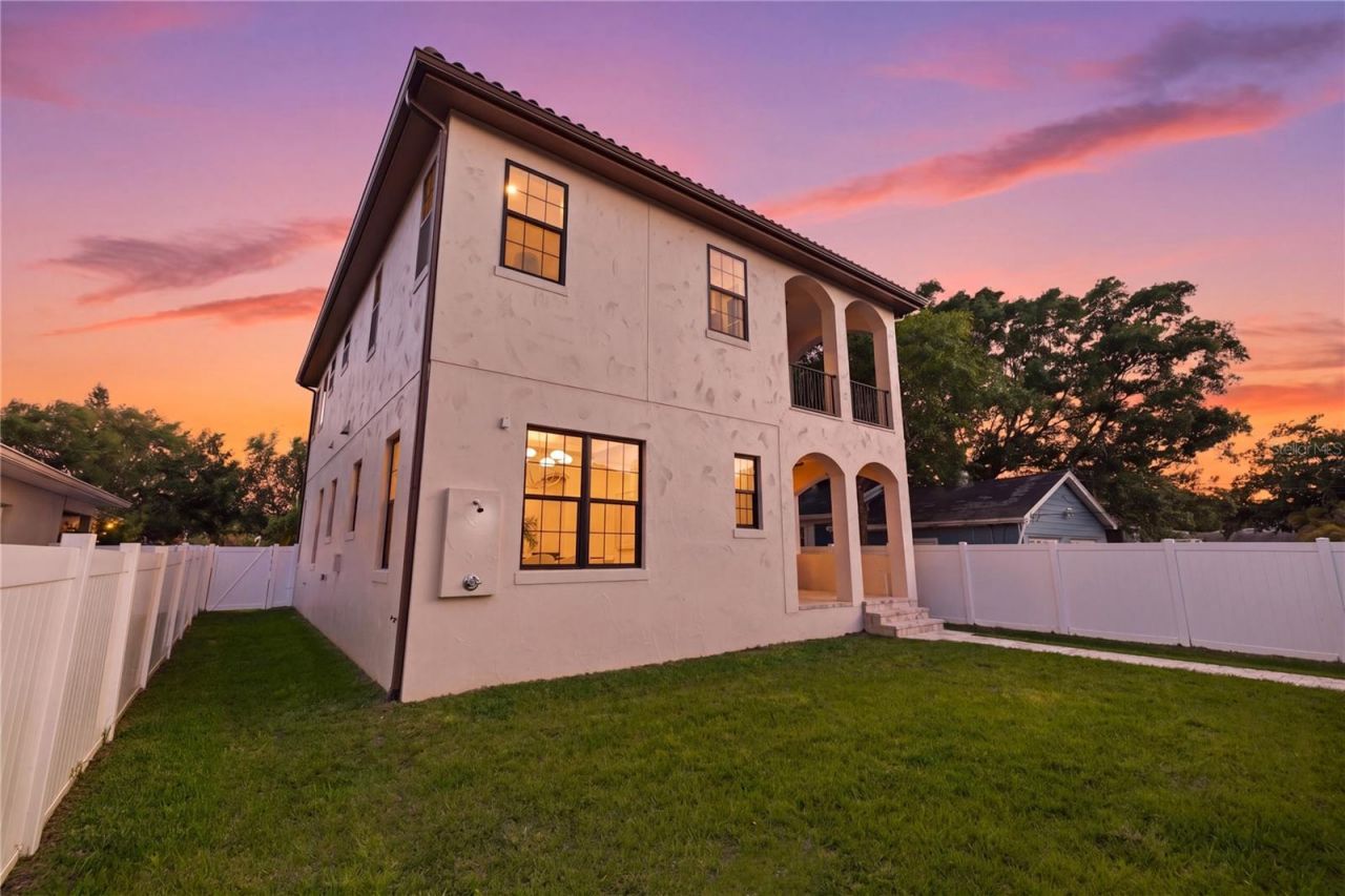221 43rd Avenue N, Saint Petersburg, FL 33703 Photo