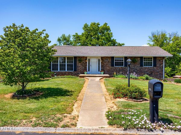 2821 Staffordshire Blvd, Powell, TN 37849