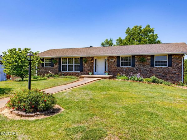 2821 Staffordshire Blvd, Powell, TN 37849