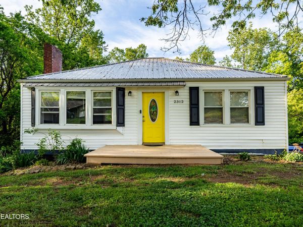 2312 Airbase Rd, Louisville, TN 37777