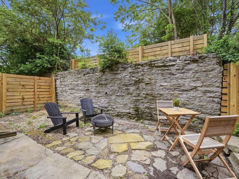 136 Dorchester Avenue, Cincinnati, OH 45219 Photo 25