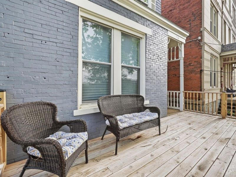 136 Dorchester Avenue, Cincinnati, OH 45219 Photo 3