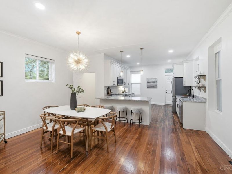 136 Dorchester Avenue, Cincinnati, OH 45219 Photo 7