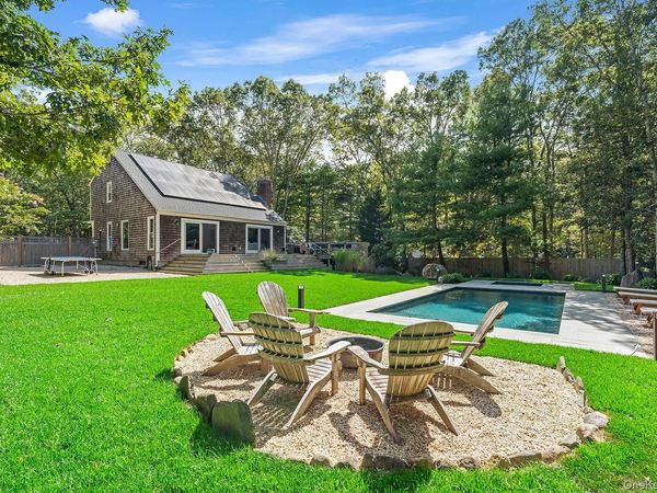 34 Harbor Boulevard , East Hampton, NY 11937