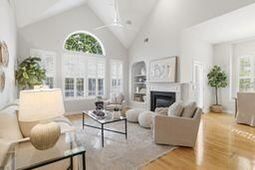 1000 Cochran Street photo 4