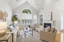 1000 Cochran Street Photo 6