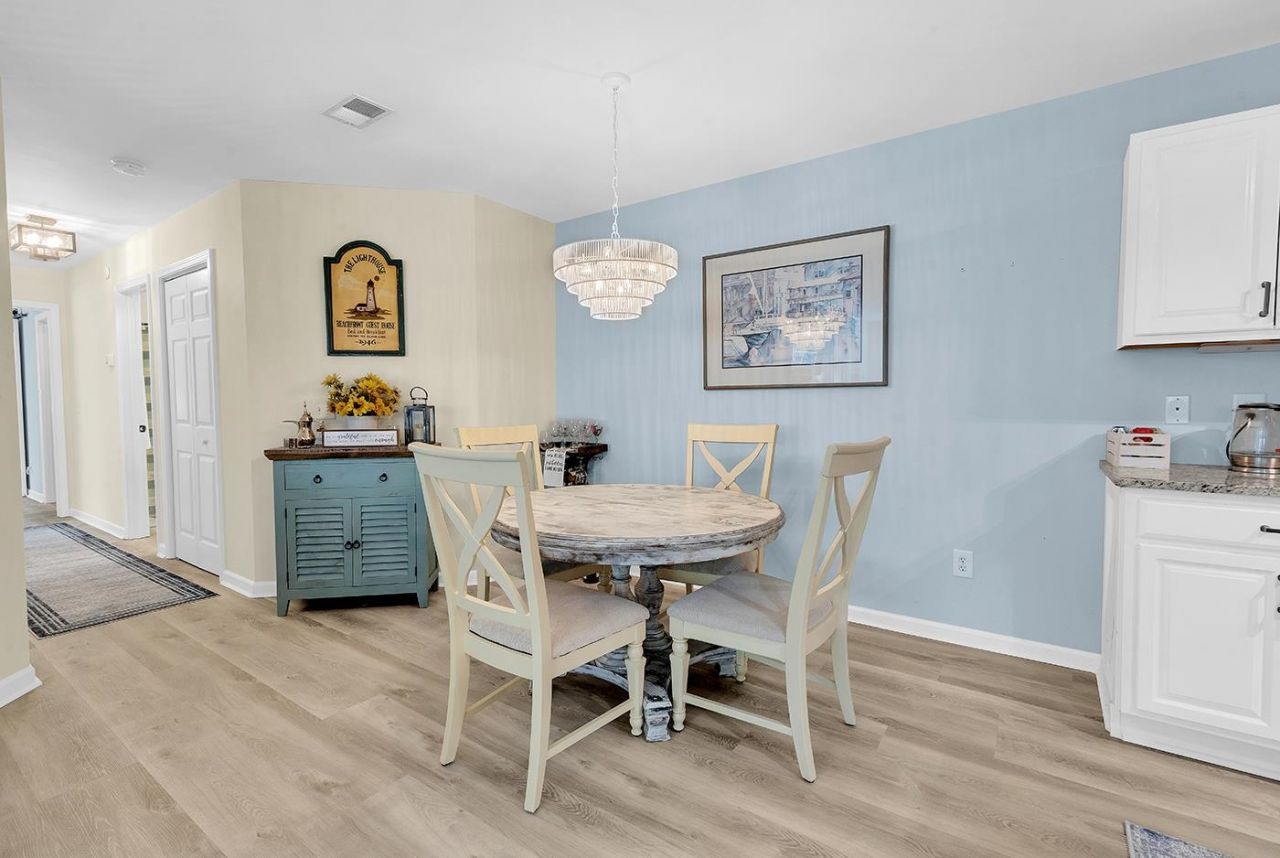 45 Woodhaven Dr.  Photo 12