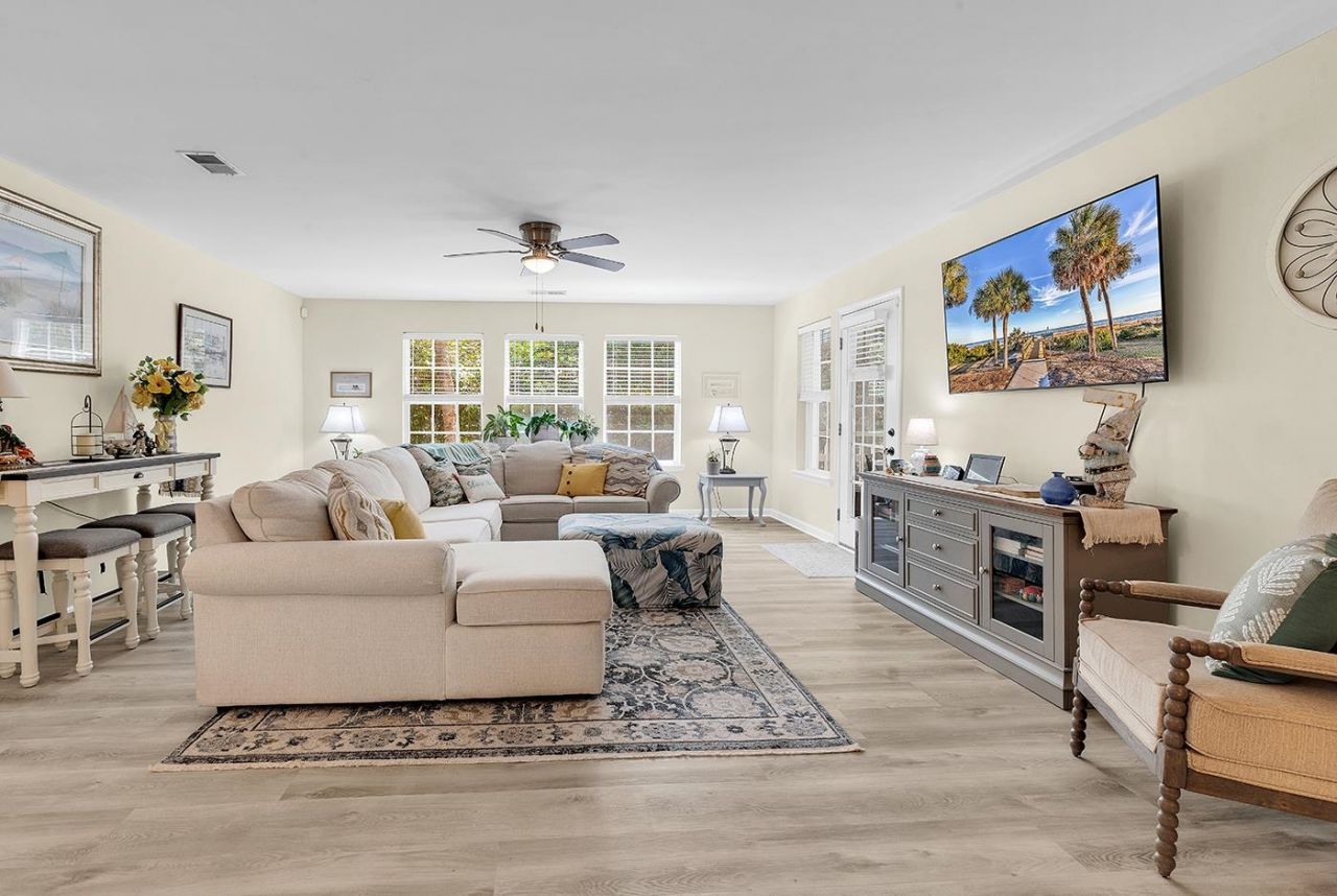 45 Woodhaven Dr.  Photo 4