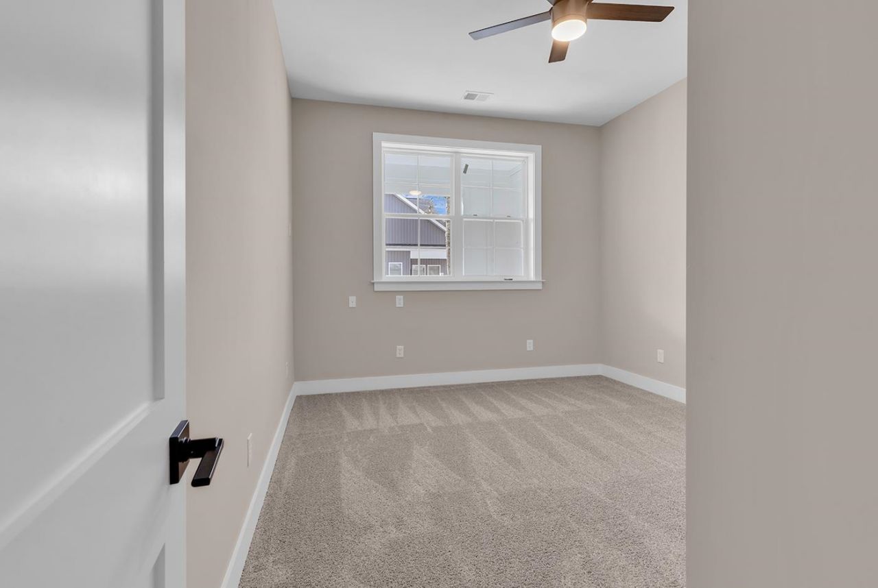535 Mary Lou Ave.  Photo 22