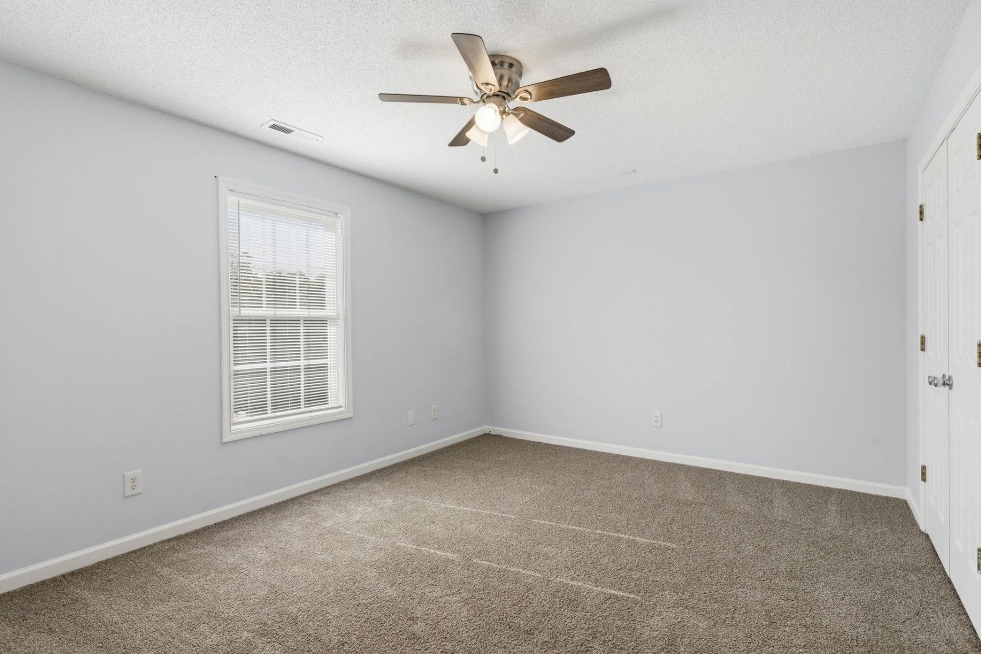 152 Clovis Circle  Photo 19