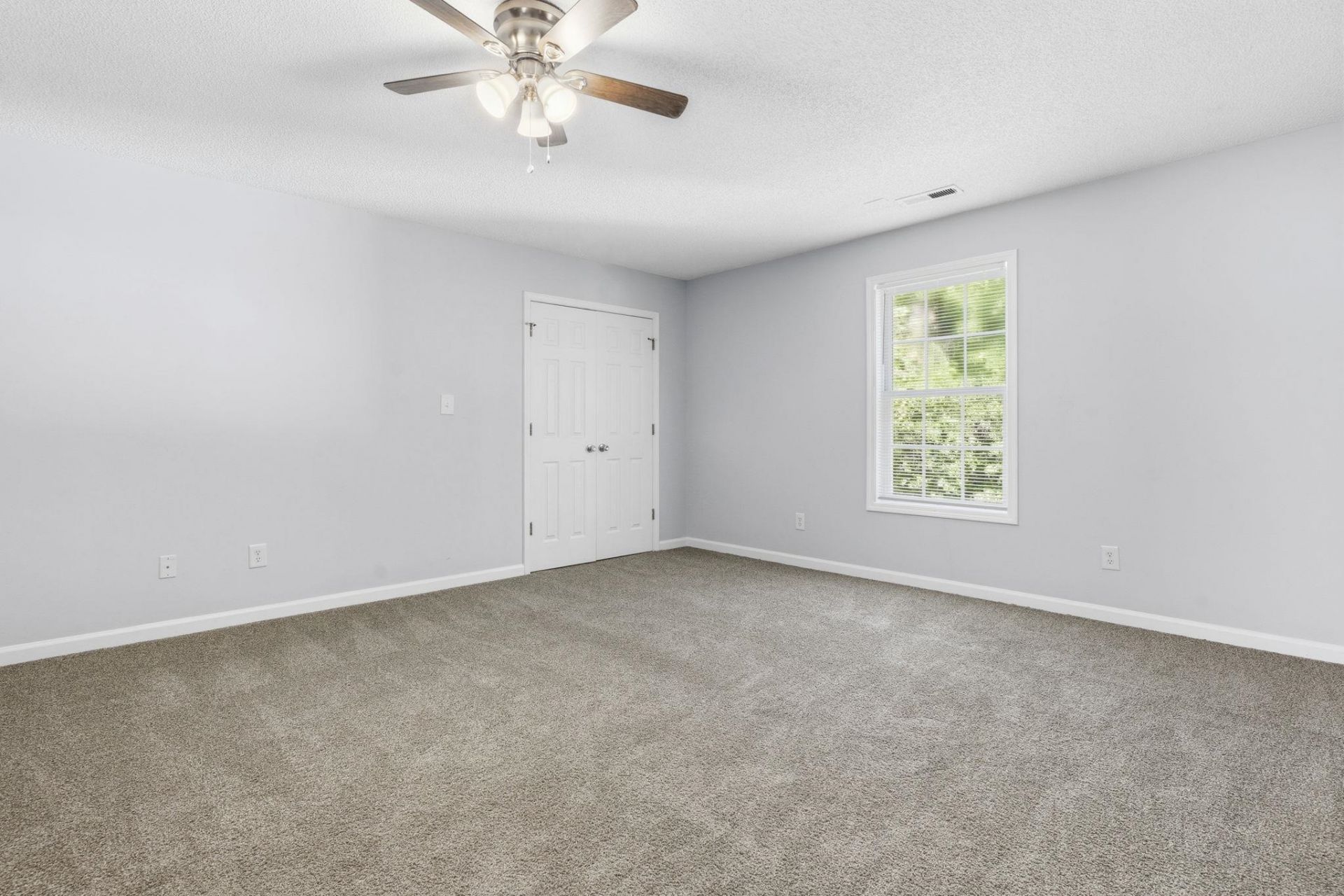 152 Clovis Circle  Photo 22