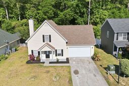 152 Clovis Circle  photo 4